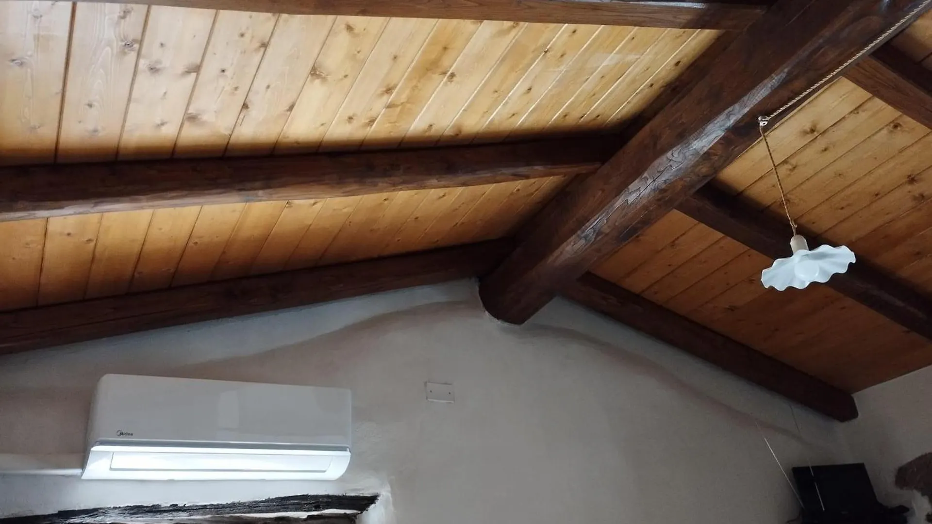 Osini Ecciu Home