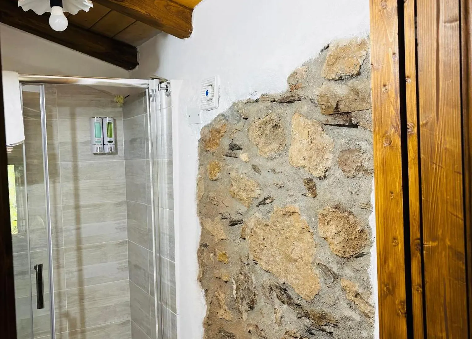 Osini Ecciu Home